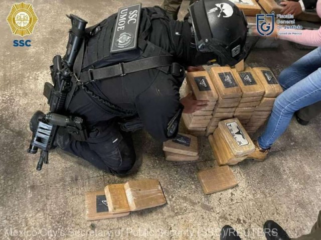 Un velier care transporta 400 de kilograme de cocaină către Europa a fost interceptat în Atlantic