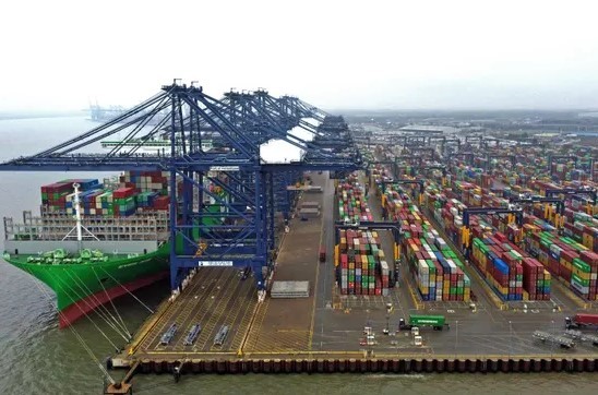 Greva care va bloca Europa: Cel mai mare port din Marea Britanie va fi închis