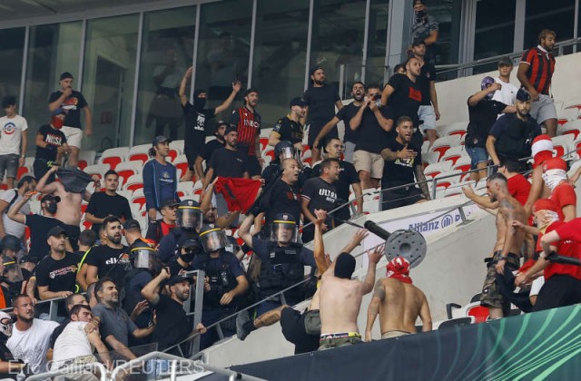 Incidente violente între suporteri la meciul Nice - FC Koln, soldate cu 32 de răniţi