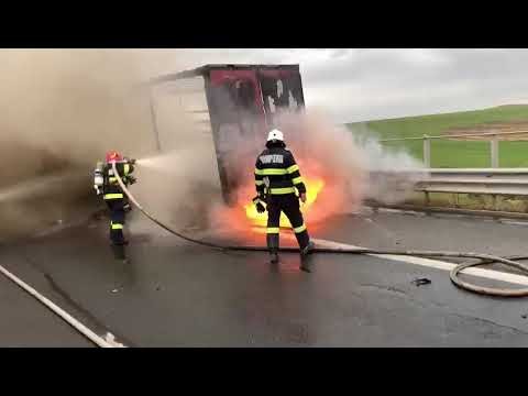 Incendiu la un TIR, pe DN 38