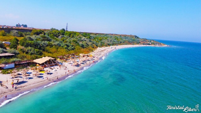 Top 3 cele mai ieftine plaje din România pe care le poți vizita vara asta