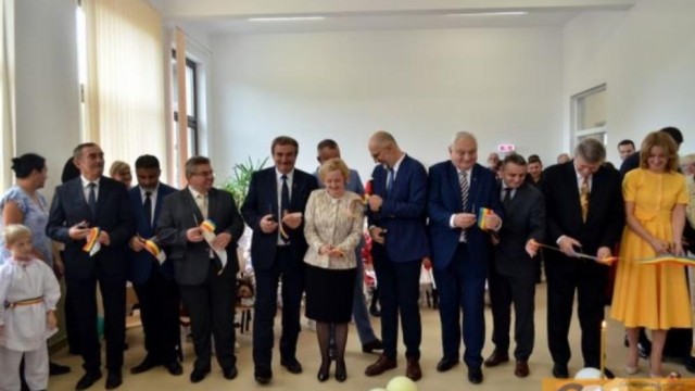10 politicieni și 3 preoți la inaugurarea unei grădinițe
