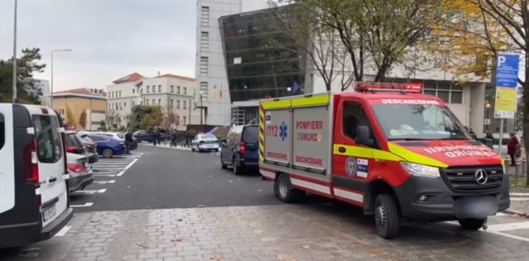 Atac sângeros la Judecătoria Constanța. Femeie, tăiată de concubin
