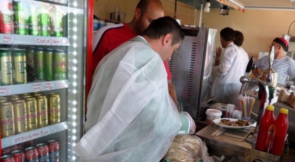 Inspectorii Direcției Sanitar-Veterinară, acțiuni de control în unitățile de tip catering