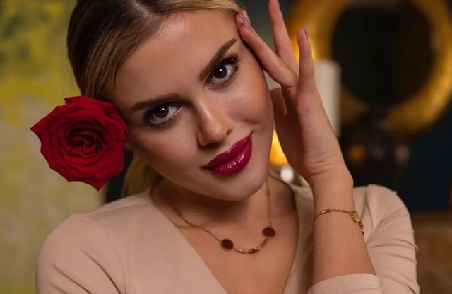 Cine este Emily Burghelea, noua prezentatoare de la „Vorbește lumea”