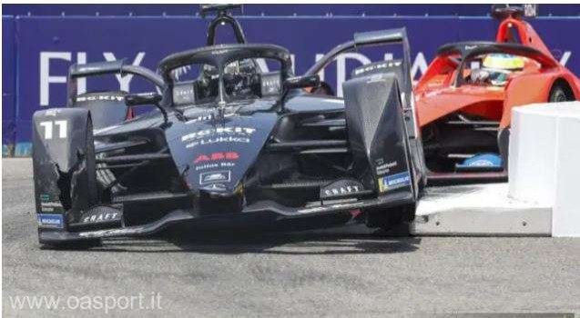 Auto - Formula E: Brazilianul Lucas Di Grassi s-a impus în doilea ePrix de la Londra