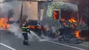 Panică lângă Aeroportul Mihaill Kogălniceanu: un camion a luat foc