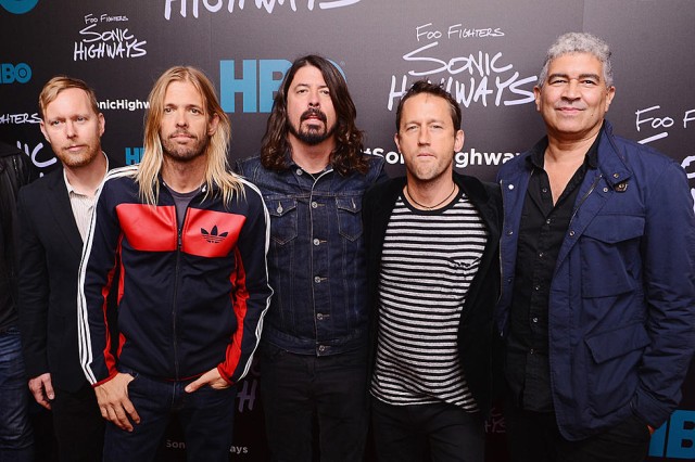 Foo Fighters va susţine două concerte în memoria toboşarului Taylor Hawkins