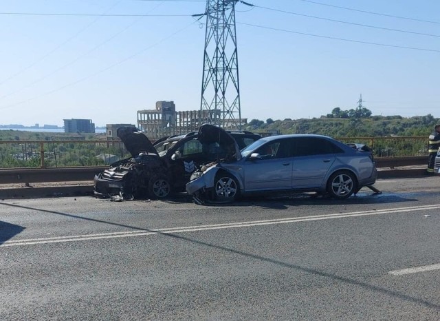 Atenție, șoferi! Traficul a fost blocat pe DN 39, pe podul de la Agigea, în urma unui accident rutier