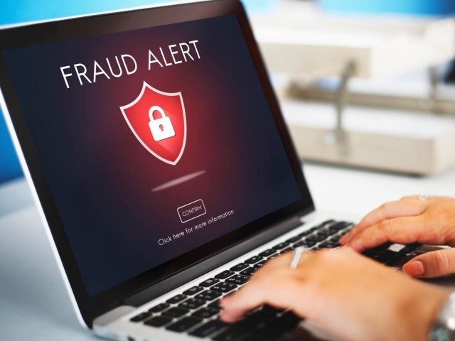DNSC atenţionează asupra tentativelor de fraudă propagate pe WhatsApp