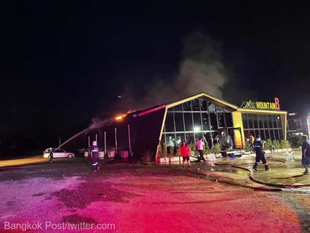 Thailanda: 13 morţi în incendiul unui club de noapte