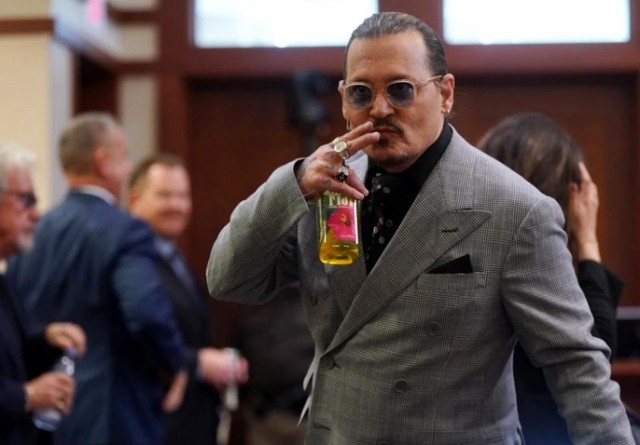 Johnny Depp, schimbare răvășitoare de look! A primit milioane de aprecieri