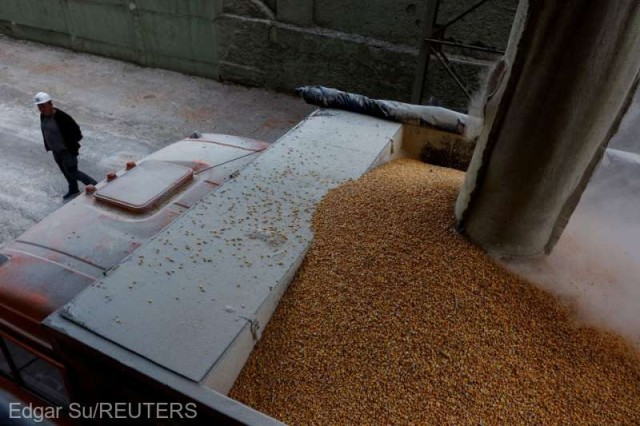 Miniştrii de externe ai statelor UE caută o soluţie pentru transportarea cerealelor blocate în silozurile ucrainene