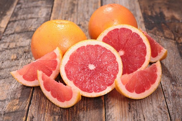 Consumul de grapefruit - Nutriționiștii arată avantajele dar și dezavantajele