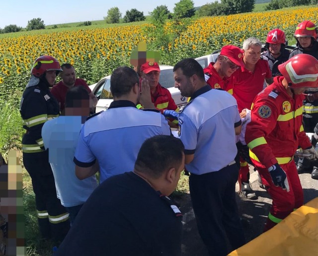 Accident grav pe DN2: 4 morți şi 6 persoane grav rănite! A fost activat planul Roșu de intervenție. Video