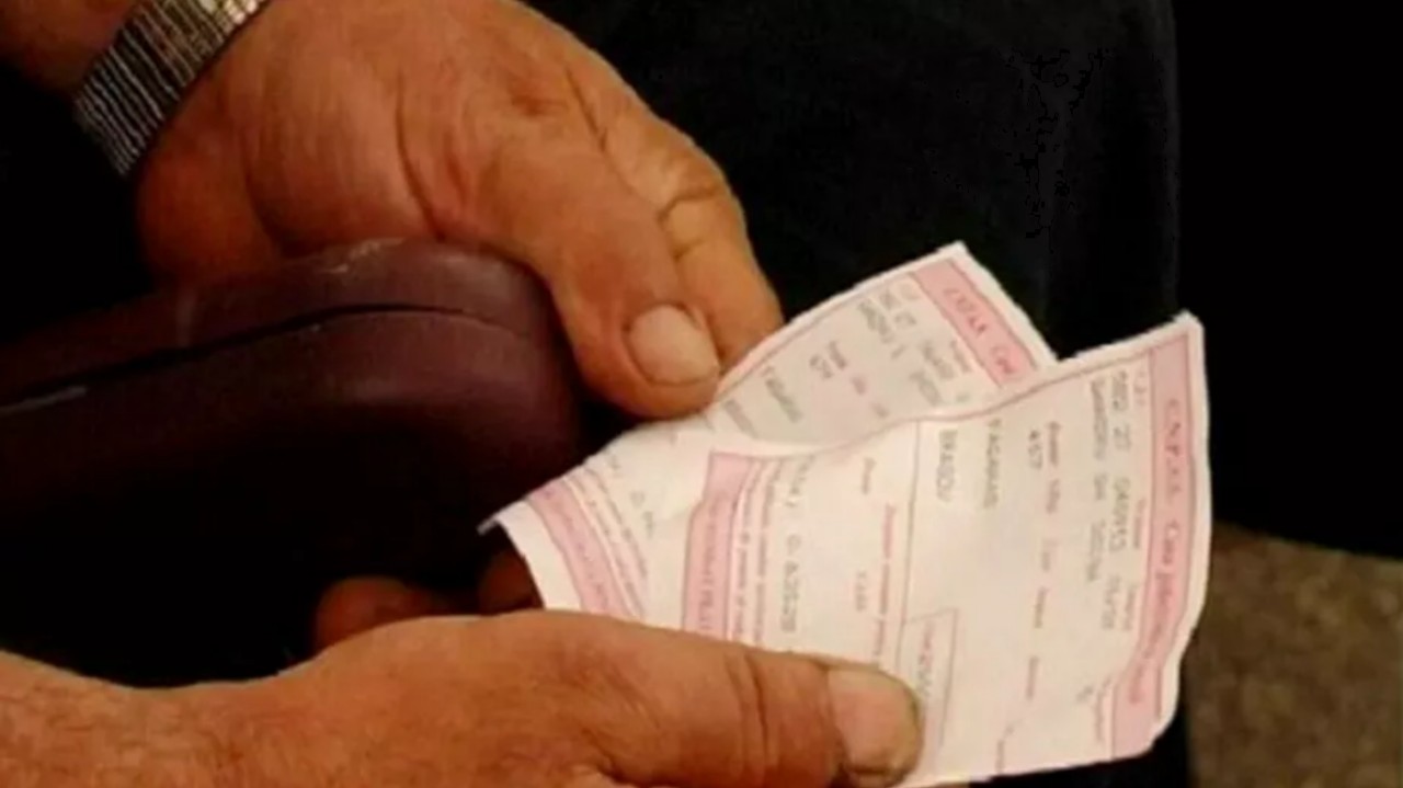 O poștăriță din Maramureș a lăsat o comună fără pensii și alocații
