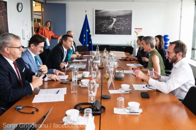 Grindeanu: Împreună cu vicepreşedintele CE am agreat cea mai bună soluţie pentru restructurarea TAROM