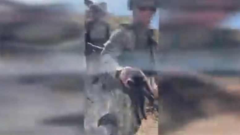 Ucrainenii au curățat Insula Șerpilor de mine și echipament militar rusesc