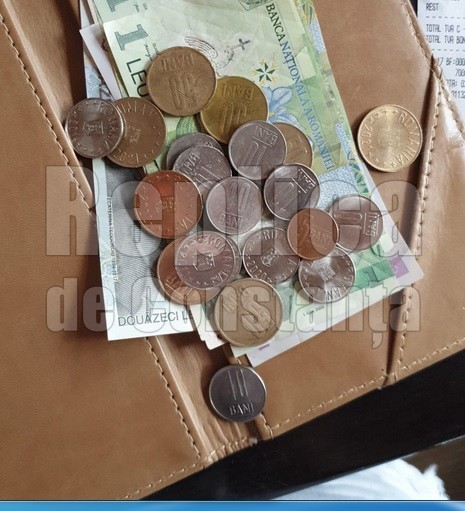 Cutia milei… de pe litoral! Notă de plată achitată cu monede de 5 și 10 bani, la o terasă din Mamaia
