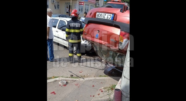Mașină răsturnată în urma unui accident rutier, în Coiciu! Video