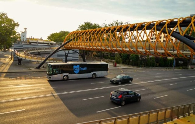 CT BUS: Se reia circulația celor trei trasee de transport școlar și se suspendă circulația liniilor de noapte