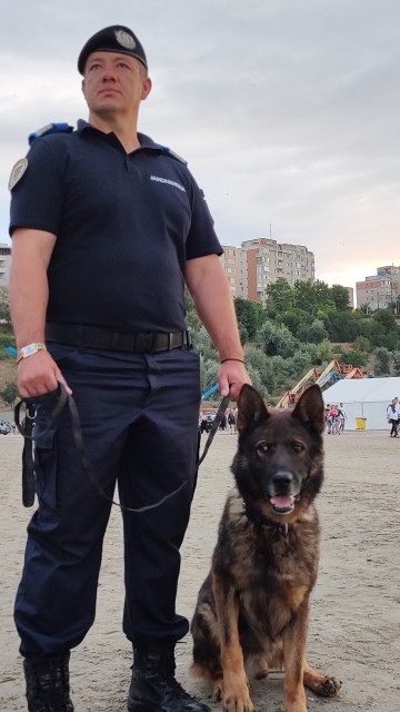 Jandarmii constănțeni vor patrula, în weekend, în Mamaia, Costinești și Vama Veche