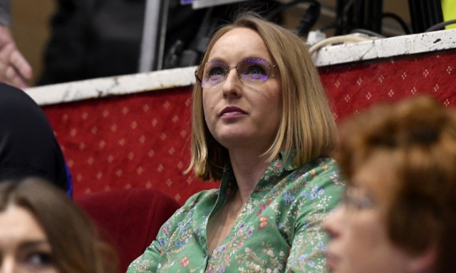 Gabriela Szabo îl dă în judecată pe Nicușor Dan