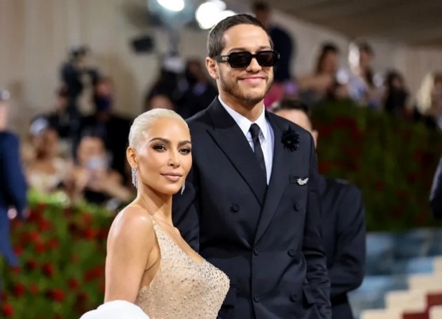 Ritualul inedit care i-a adus mai aproape pe Kim Kardashian și Pete Davidson