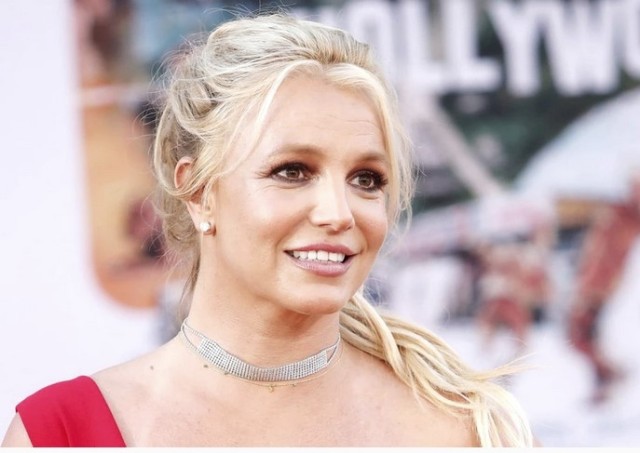 Britney Spears s-a mutat în casă nouă! Primele imagini din vila de 11,8 milioane de dolari