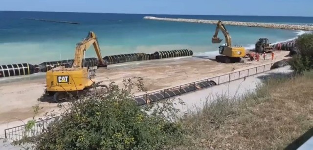 Scoicile și iarba de mare vor fi mutate în timpul lărgirii plajelor din sudul litoralului