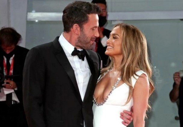 Ben Affleck cere o sumă fabuloasă pe un conac scos la vânzare
