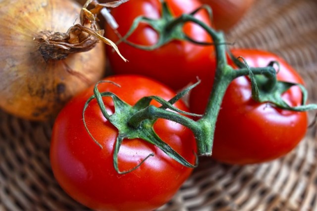 Ministerul Agriculturii şi Dezvoltării Rurale: Circa 22.295 de solicitanţi pentru Programul Tomata