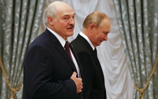 Războiul din Ucraina s-ar putea extinde. Belarus mută masiv trupele la graniţă