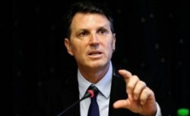 Coaliția trece cu șenilele în Parlament: noul șef de la ANRE, votat în lipsă!