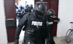 Cu ce se mai ocupă ONG-urile din România: Percheziții la șeful unei astfel de organizații