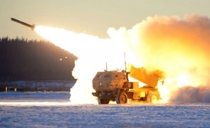 SUA trimit noi sisteme de rachete sol-aer și muniție Ucrainei