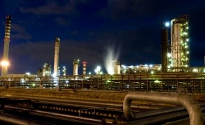 Italia ia în calcul să naționalizeze LukOil Italia