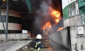 Trupele rusești au lovit două mari centre pentru stocarea cerealelor