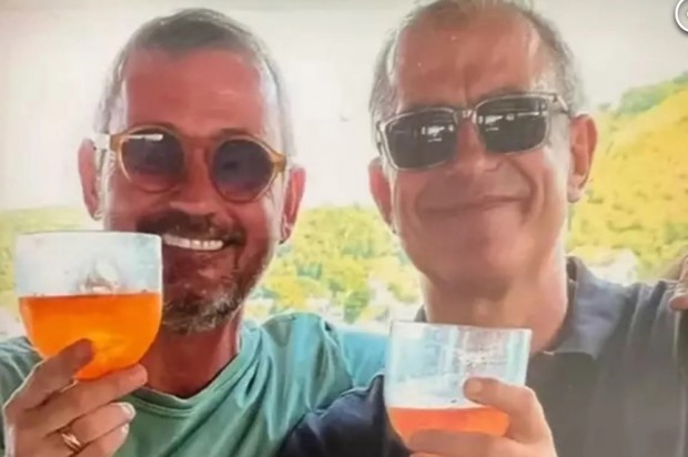 Consul german homosexual, acuzat că și-a ucis soțul. Oficialul a fost arestat