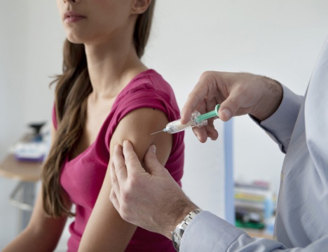 Rafila: 'Dezvoltarea programului de vaccinare anti-HPV trebuie realizată pe alte baze'