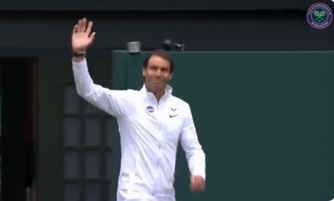 Rafael Nadal luptă cu durerile la Wimbledon 2022 - Ibericul s-ar putea retrage înaintea semifinalei cu Nick Kyrgios