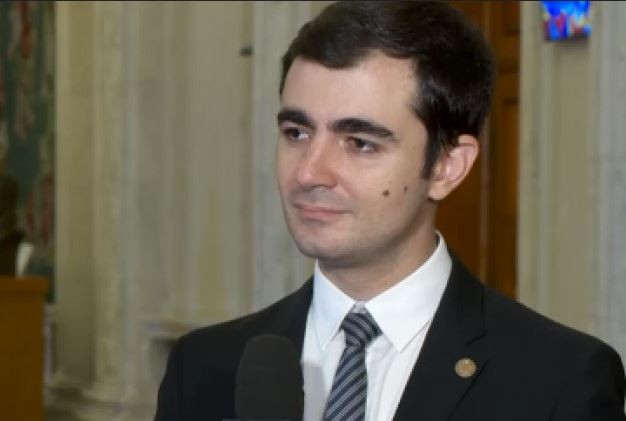 Năsui: Guvernul vrea să cumpere tăcerea judecătorilor cu banii contribuabililor