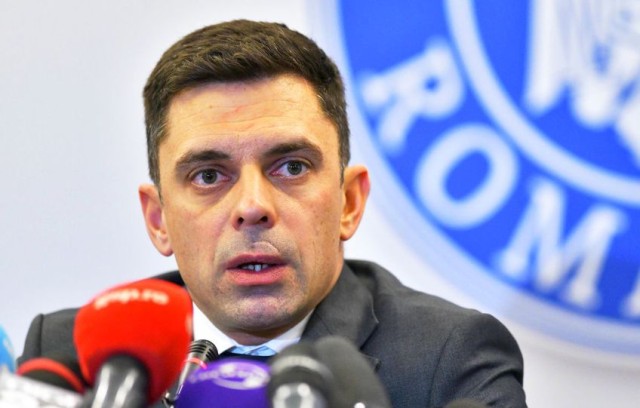 Ministrul Sportului, acuzat că a făcut accident cu mașina instituției și a încercat să mușamalizeze 
