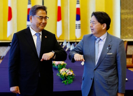Coreea de Sud şi Japonia încearcă o reconciliere prin dialog la nivel de miniştri de externe