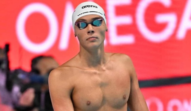 Fantasticul David Popovici, campion mondial de juniori la 100 m liber, proba regină a natației