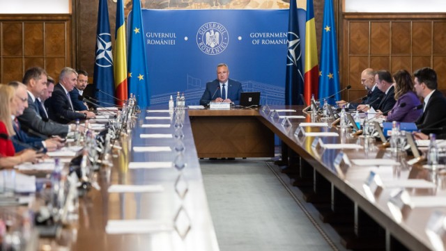 Ciucă: Suplimentăm cu un miliard de lei bugetul investiţiilor importante în economie