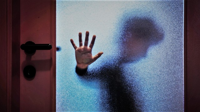 Europol: O vastă rețea de pedofilie a fost dezmembrată; 79 de persoane arestate