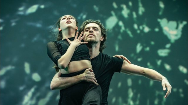 Celebrul balerin Sergei Polunin şi-a tatuat alte două imagini cu Putin