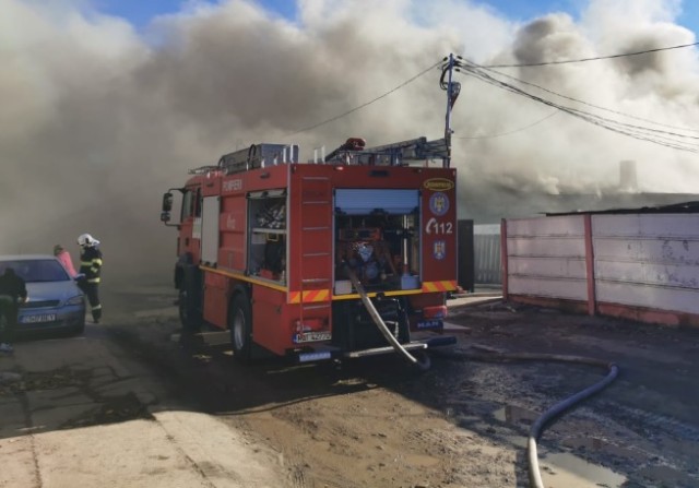 Incendiu în localitatea Luminița