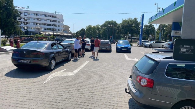 Proteste masive la benzinăriile din întreaga țara! Video